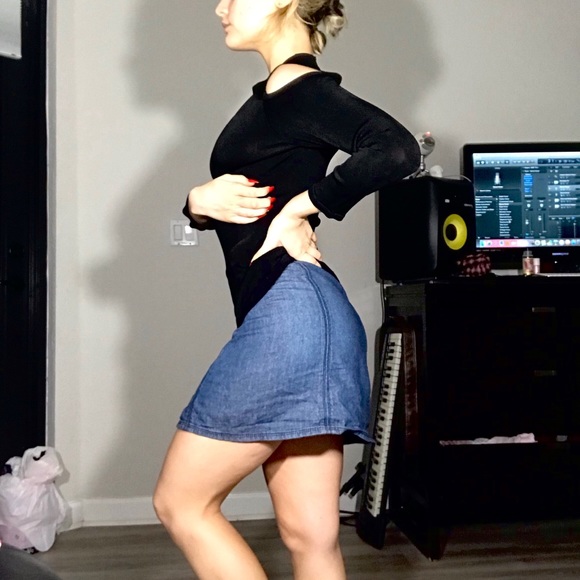 Bebe top - Picture 2 of 3